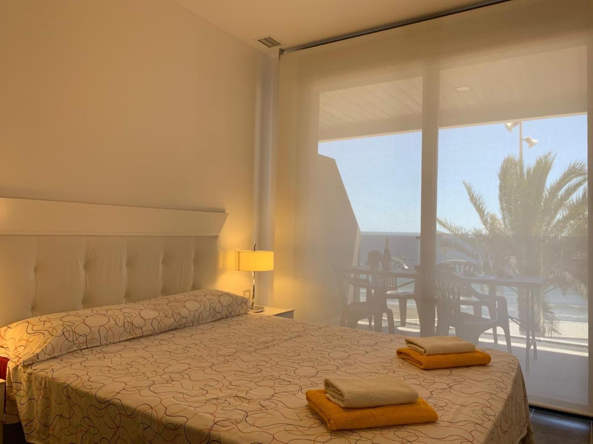 Apartamento De Lujo En Primera Linea De Playa Μπένιντορμ Εξωτερικό φωτογραφία